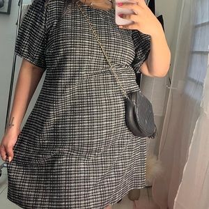 City chic mini dress 🖤